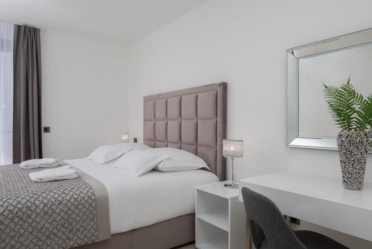 טרוגיר Luxury Apartments Baotic מראה חיצוני תמונה