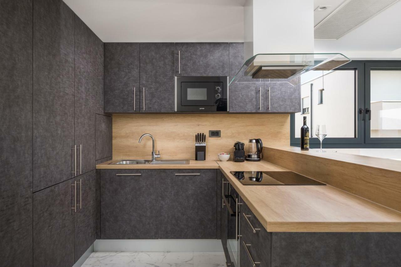 טרוגיר Luxury Apartments Baotic מראה חיצוני תמונה