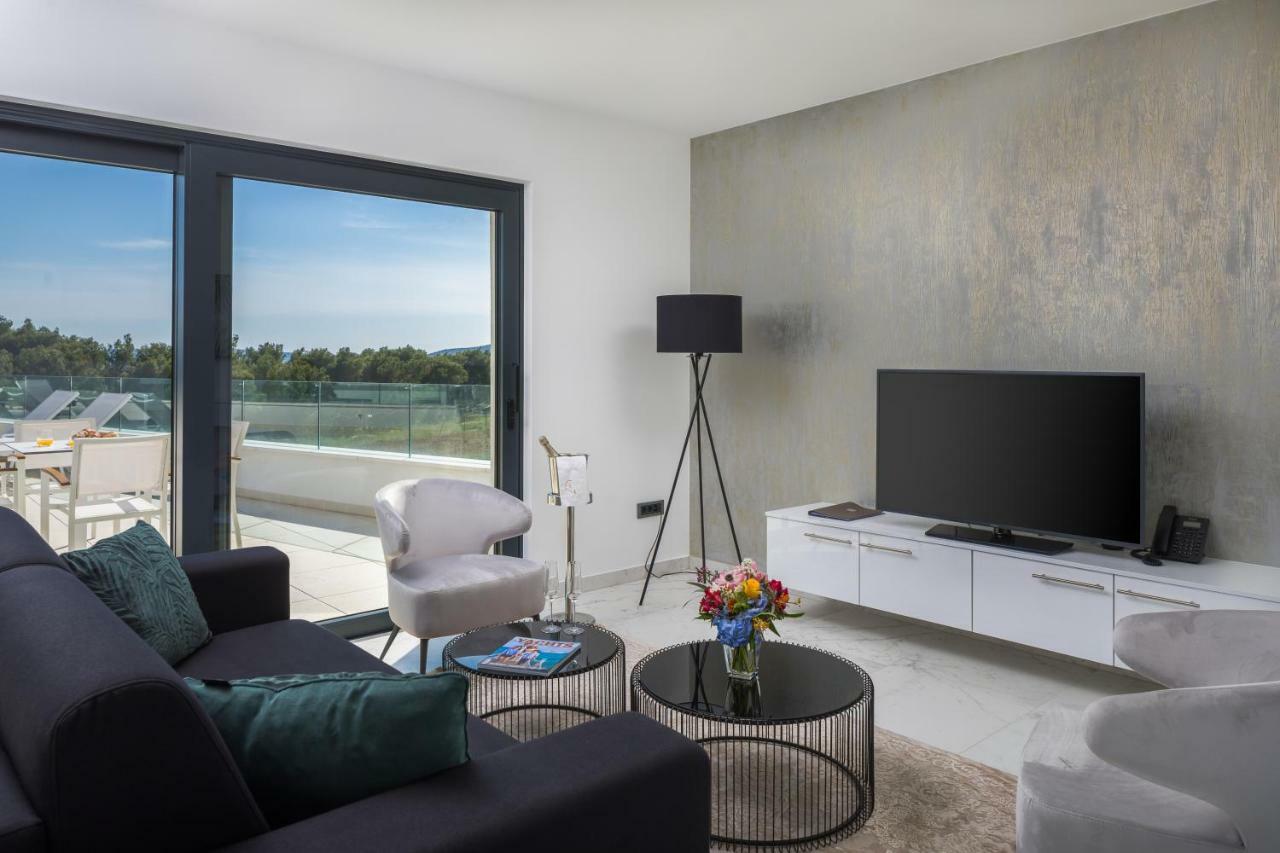 טרוגיר Luxury Apartments Baotic מראה חיצוני תמונה