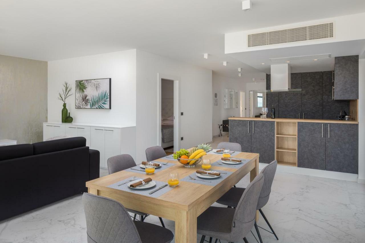 טרוגיר Luxury Apartments Baotic מראה חיצוני תמונה