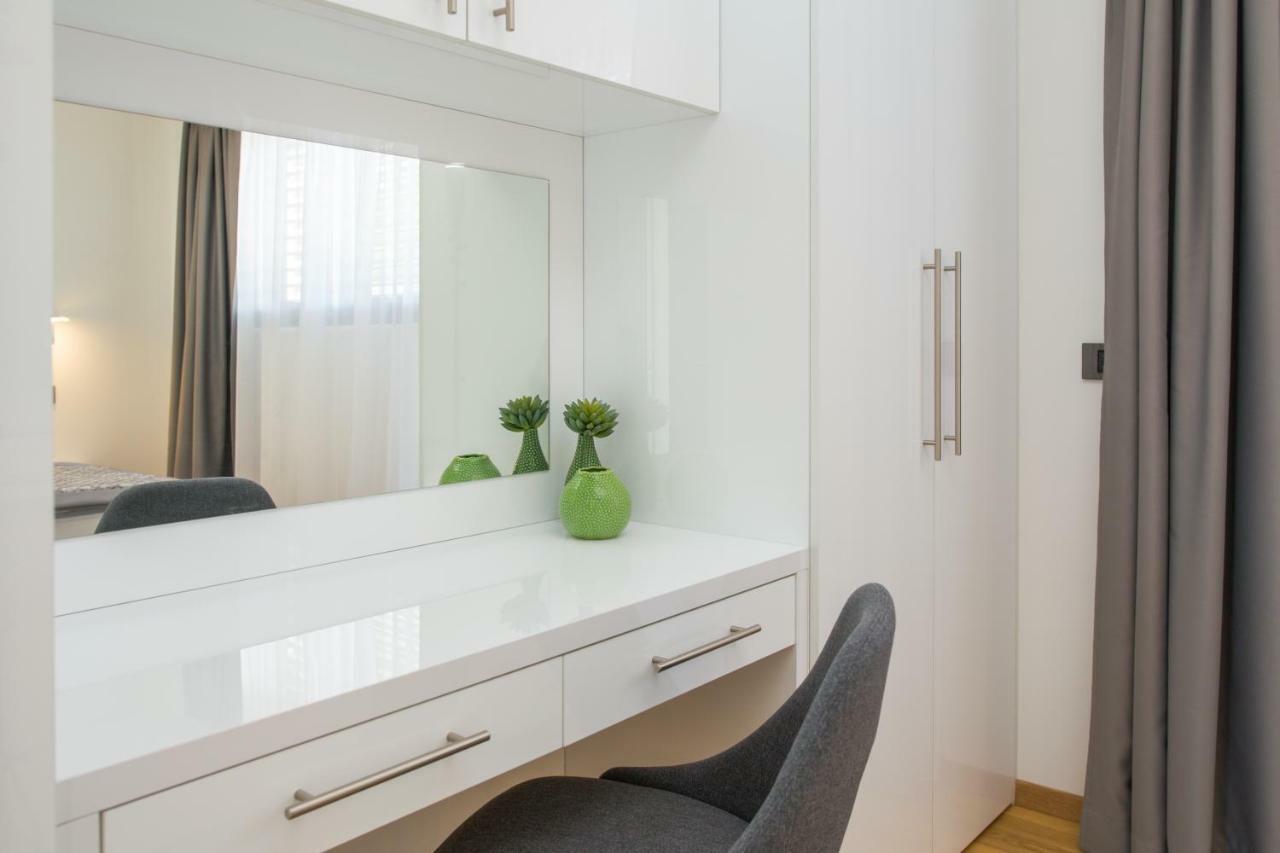 טרוגיר Luxury Apartments Baotic מראה חיצוני תמונה